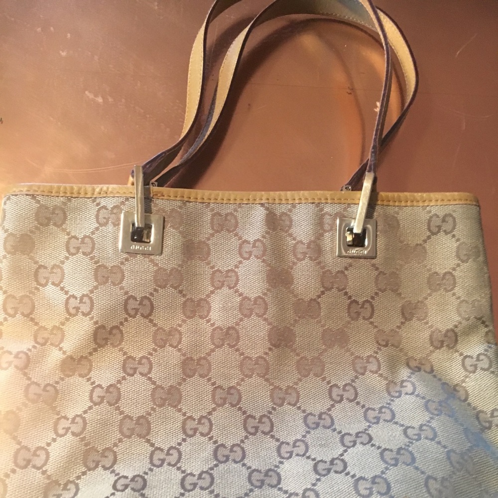 Gucci purse